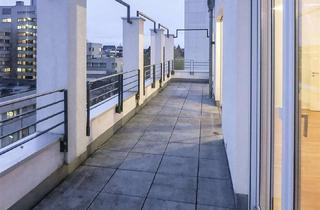 Wohnung mieten in Gabriele-Tergit-Promenade 17, 10963 Tiergarten, Luxuriöse 3-Zi.-Wohnung mit zwei Loggien, Master-Suite und Doorman-Service in Bestlage von Berlin