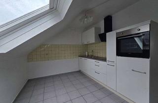 Wohnung mieten in 64546 Mörfelden-Walldorf, Charmante, renovierte 3 Zi. Dachgeschoss Wohnung mit neuem Bad + neuer Einbauküche