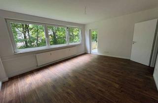 Wohnung mieten in Abrahamstraße 25, 22145 Rahlstedt, Lichtdurchflutete 3-Zimmer-Wohnung mit BALKON und EINBAUKÜCHE