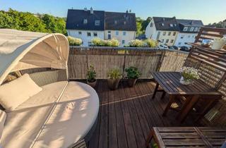 Wohnung mieten in Löhstraße 33, 51371 Rheindorf, Dachgeschoss-Wohnung in Leverkusen-Rheindorf: 3 Zimmer, Balkon