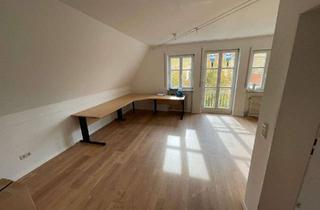 Wohnung mieten in Hauptstraße 82, 92242 Hirschau, Dachgeschosswohnung mit Balkon in Hirschau