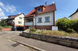 Einfamilienhaus kaufen in 74858 Aglasterhausen, Marko Winter Immobilien - Aglasterhausen: Einfamilienhaus mit Balkon, Terrasse und Grundstück