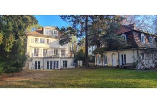 Villa kaufen in Eiderstedter Weg, 14129 Zehlendorf, Villa mit Remise in bester Lage von Berlin Schlachtensee