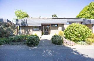 Haus kaufen in 48161 Nienberge, Viel Platz für Familie und Vermietung - 3 Wohneinheiten auf Erbbaugrundstück