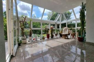 Doppelhaushälfte kaufen in 90768 Oberfürberg, Modernisierte Doppelhaushälfte mit Wintergarten und Galerie sowie 2 Garagen