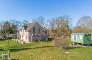 Einfamilienhaus kaufen in 19246 Zarrentin, Modernes Einfamilienhaus auf 5.499 m² Naturgrundstück nahe des Schaalsees