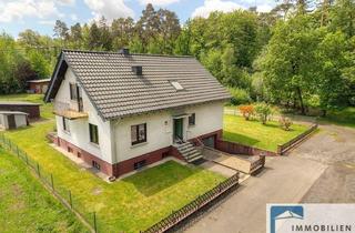 Haus kaufen in 56307 Dürrholz, Geräumiges Zweifamilienhaus in einzigartiger Waldrandlage von Dürrholz-Muscheid!