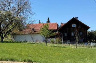 Bauernhaus kaufen in 94439 Roßbach, Hofstelle/Bauernhaus mit ca. 3,5 ha arrondiert - Landwirtschaft, Selbstversorgung, PV denkbar
