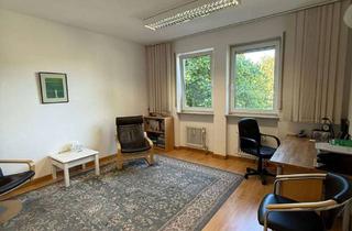 Gewerbeimmobilie kaufen in 79539 Lörrach, Zentral in Lörrach! Gepflegte Büro / Praxiseinheit