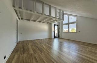 Wohnung kaufen in 58730 Fröndenberg, Fröndenberg-Westick: Eigentumswohnung der besonderen Art mit Balkon plus Tiefgaragenstellplatz!