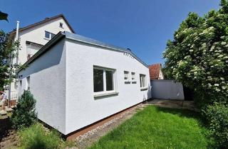 Wohnung kaufen in 73342 Bad Ditzenbach, Haus-in-Haus-Gefühl: Einstöckiger Anbau mit eigenem Garten & separatem Zugang