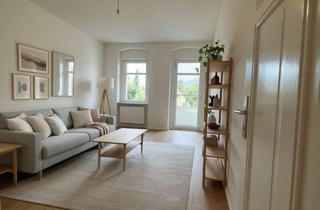 Wohnung kaufen in Klemkestraße 120, 13158 Niederschönhausen, Wohnen am Berliner Mauerweg: Stilvolle 2-Zimmer-Wohnung mit Balkon