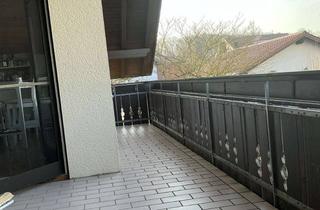Wohnung mieten in 88471 Laupheim, Helles 17m2 WG-Zimmer in 3,5-Zimmer-Dachgeschosswohnung mit Balkon