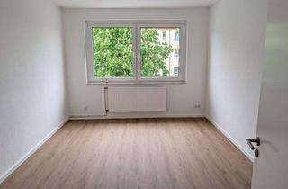 Wohnung mieten in Straße Des Friedens 35, 04552 Borna, LIVEVIDEO, S-Bahn-Badesee-Wohnen im Grünen, Homeoffice/Pendeln(30Min. LEIPZIG) hilfsbereite Nachbarn