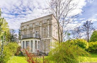 Villa kaufen in 13125 Karow, Exklusive Gründerzeitvilla mit Remise und historischem Charme
