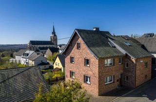 Haus kaufen in 56761 Müllenbach, Großzügiges, komplett saniertes Einfamilienwohnhaus mit Einliegerwohnung im sehr gepflegten Zustand