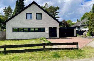 Einfamilienhaus kaufen in Im Heege 18, 29229 Celle, Großzügiges Einfamilienhaus mit Schwimmbad in Celle, Ortsteil Groß Hehlen