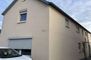Haus mieten in Angerstraße 25a, 96231 Bad Staffelstein, Viel Platz für den Alltag: 4,5-Zimmer-Haus in Bad Staffelstein