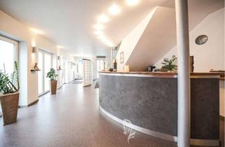 Praxen kaufen in 97080 Würzburg, Nur 20 Minuten von Würzburg in Arnstein: Hochwertige Physiopraxis & vermietete 4-Zimmer-DG-Wohnung