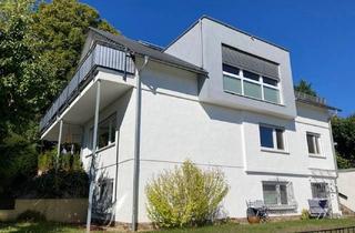 Haus kaufen in 65719 Hofheim, Hofheim - Hofheim: Attraktives 2 Familienhaus als Kapitalanlage in Bestlage am Rosenberg