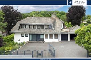 Villa kaufen in 42489 Wülfrath, Großzügige Walmdach-Villa mit Schwimmbad und Sauna