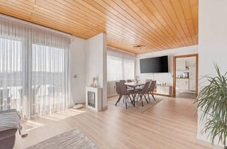 Mehrfamilienhaus kaufen in 72622 Nürtingen, Lichtdurchflutetes Dreifamilienhaus mit traumhaftem Ausblick in Nürtingen-Hardt