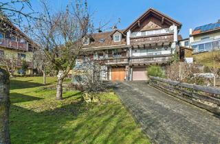 Haus kaufen in 93176 Beratzhausen, Schönes Zweifamilienhaus mit zwei separaten Wohnungen in Beratzhausen/Rechberg