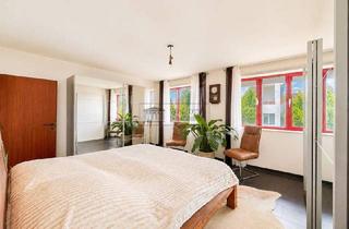 Wohnung kaufen in 50996 Köln, Köln - Kölner-Süden! Direkt am Rhein: 4-Zimmer Wohnung mit Balkon, Aufzug und TG-Stellplatz