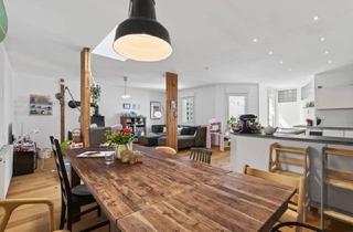 Wohnung kaufen in 76133 Karlsruhe, Karlsruhe - Altbau trifft Moderne - attraktive 4-Zimmer-Wohnung in denkmalgeschütztem Haus in zentraler Lage