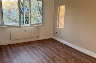 Wohnung kaufen in 45147 Essen, Essen - Renovierte Wohnung in Holsterhausen!! Gute Lage!!