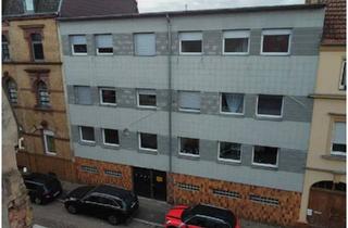 Mehrfamilienhaus kaufen in 66953 Pirmasens, Pirmasens - MFH 10 WE (754 m²) + Garagenhof | Sanierungsgebiet | Werkstatt