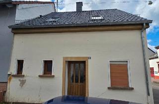 Haus kaufen in 66709 Weiskirchen, Weiskirchen - Charmantes Reihenendhaus mit großem Potenzial in Weiskirchen