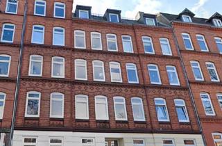 Wohnung kaufen in 24103 Kiel, Kiel - Charmante Altbauwohnung, in bester Lage EigennutzerKapitalanlage