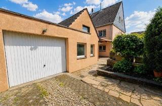 Doppelhaushälfte kaufen in 45481 Mülheim, Mülheim - Sanierungsbedürftige Doppelhaushälfte mit Anbau und großem Potenzial in begehrter Lage von Mülheim-Saarn!