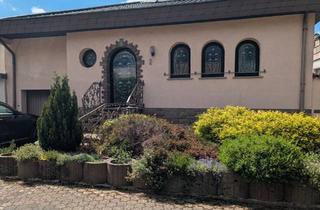 Einfamilienhaus kaufen in 66763 Dillingen, Dillingen (Saar) - Einfamilienhaus mit Garage und Keller