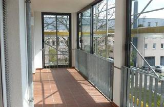 Wohnung kaufen in 13127 Berlin, Berlin - 4-Zimmer-Kapitalanlage mit Wintergarten und Autostellplatz