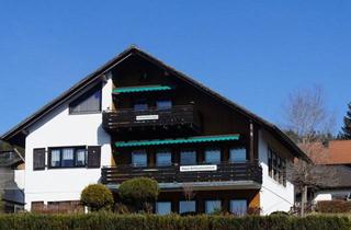 Mehrfamilienhaus kaufen in Lärchenweg 5, 79859 Schluchsee, Schluchsee - MFH mit Schluchseeblick und 3 top möblierten Wohnungen (Oldtimer-Design), inkl. Inventar
