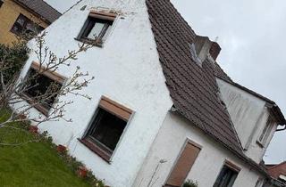 Haus kaufen in 25779 Hennstedt, Hennstedt - Handwerkerobjekt in Hennstedt (Dith) Mittelstr. 12