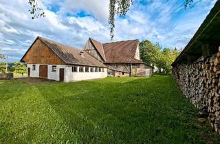 Bauernhaus kaufen in 72290 Loßburg, Loßburg - Bauernhaus mit Scheune, Stall und Schuppen