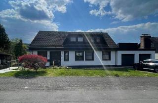 Haus kaufen in 54568 Gerolstein, Gerolstein - Freistehendes Drei-Familienhaus Stadt Gerolstein mit Fernblick !!