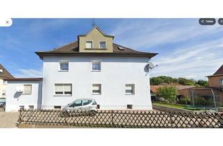 Wohnung kaufen in 91126 Schwabach, Schwabach - Gemütliche 2-Zimmer-Dachgeschosswohnung in Schwabach