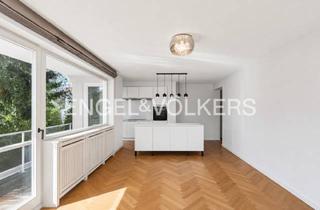 Wohnung kaufen in Mexikoplatz, 14163 Berlin, Berlin - Stilvoll modernisierte 2-Zimmer-Wohnung mit Südwest-Balkon & Garage nahe dem Mexikoplatz