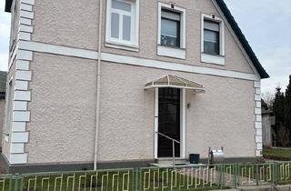 Mehrfamilienhaus kaufen in 17154 Neukalen, Neukalen - Mehrfamilienhaus freistehend