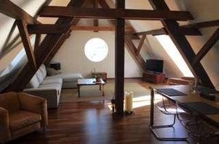 Loft kaufen in 93057 Konradsiedlung-Wutzlhofen, Traumhafte Dachgeschoß-Loft-Wohnung mit gehobener Ausstattung & TG-Stellplatz