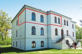 Wohnung kaufen in Gartenstraße, 39624 Kalbe, Eigentumswohnung im ehem. Gutshaus