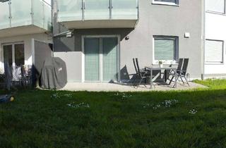Wohnung kaufen in 86391 Stadtbergen, KfW-Effizienzhaus 55: kompakte Gartenwohnung in Top-Lage