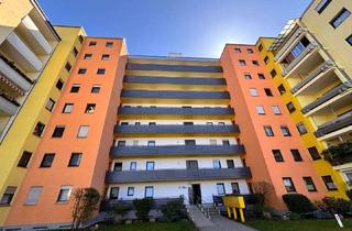 Wohnung kaufen in 92318 Neumarkt, Großzügige 3-Zi.-Erdgeschosswohnung mit Balkon in Neumarkt i. d. O.- vermietet/renovierungsbedürftig