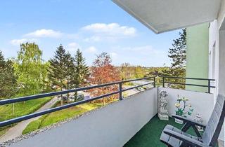 Wohnung kaufen in 24223 Schwentinental, Helle 2-Zimmer-Wohnung mit Balkon im Herzen Raisdorfs