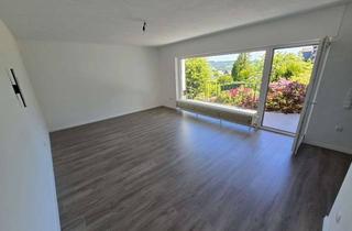 Wohnung mieten in 57271 Hilchenbach, Großzügige, frisch renovierte Erdgeschosswohnung mit großem Garten, 2 Garagen Kellerfläche& Aussicht