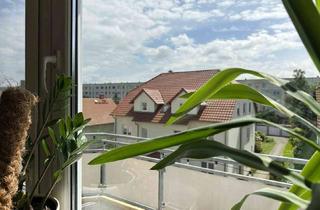Wohnung mieten in Im Langen Feld 38, 06130 Südstadt, Mit Balkon und Stellplatz. Praktisch und viel Platz - Im Langen Feld - gleich bei Halle/Rosengarten